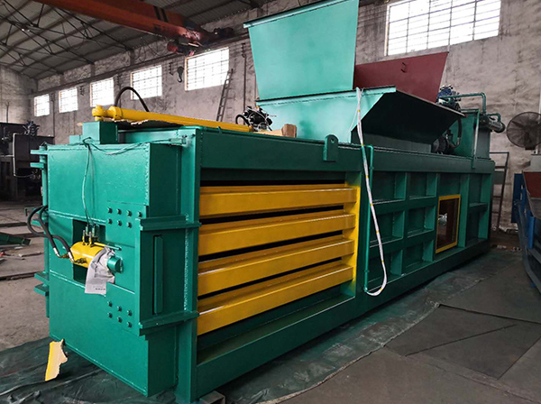 �U�X����C